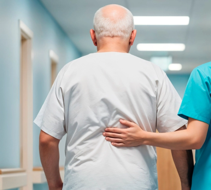 back-pain-requires-urgent-medical-attention-banner